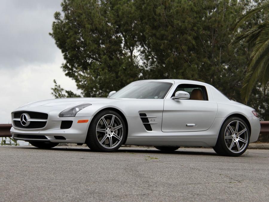  Mercedes-Benz SLS AMG 2010 года  (US) (фото 27 из 43)